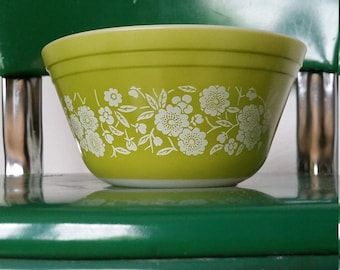 Vintage Federal Glass Bowl Green with White Flowers