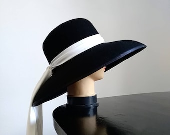 Chapeau en feutre de laine brodé à la main inspiré de la haute couture A Breakfast at Tiffany's