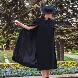 Winter dark academia couture cape coat merino wool/cashmere blend and double-lined image 3