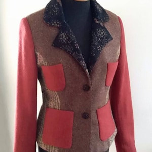 A unique tailored fit preppy style tweed jacket / blazer