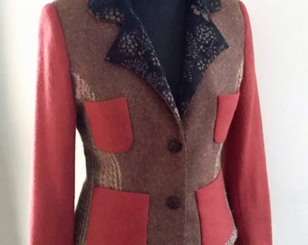 A unique tailored fit preppy style tweed jacket / blazer