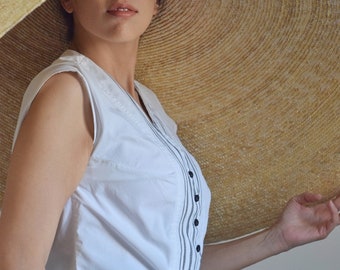 A top quality oversized giant straw couture hat, handmade of 100% natural Spanish straw!