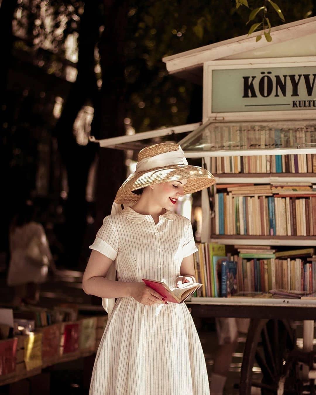 A New Look Wide Brim Audrey Hepburn Straw Hat. 100% Natural Finest Straw, Hand Made to Your Measure