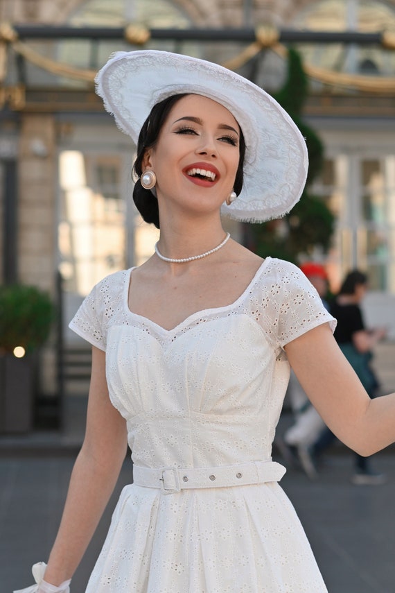 A Timeless Style Glamorous Couture White Lace Hat. worldwide