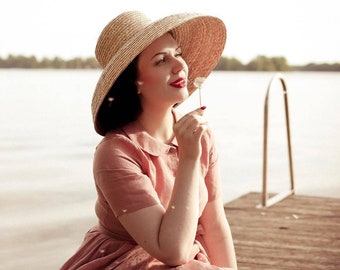 Wide Brim Audrey Hepburn Straw Hat. 100 