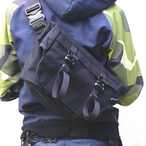 EVERYDAY BAG 3.1 + MOD 1 (or 3.1 w/o +mod 1), Messenger Bag with Cobra® Buckles // Techwear SlingBag Travel // Custom Colors