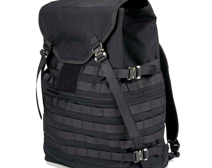 CUBE: BACKPACK // custom // made to order // Cordura® // Austrialpin Cobra® buckles // PALS