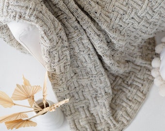 Handmade Knitted Wool Blanket: Beige Sofa Throw (120x140cm)