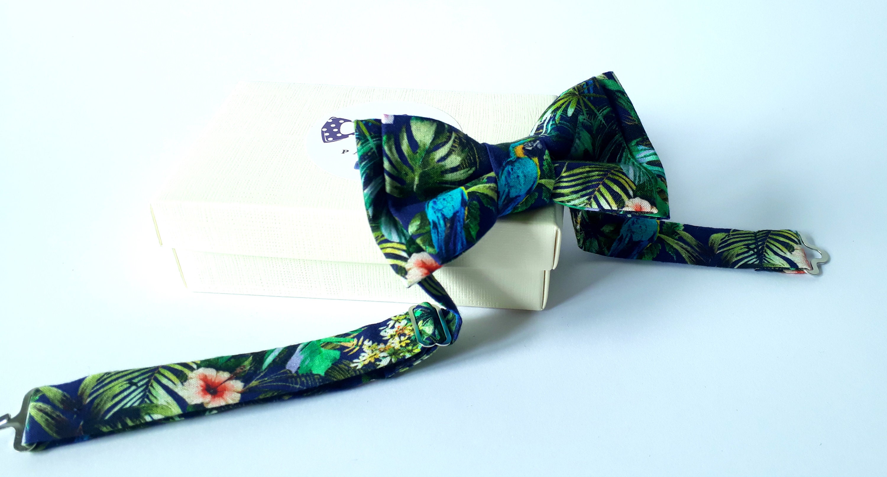 parrot bow tie