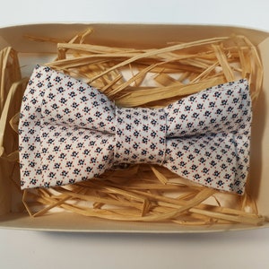 White Bow Tie / Mens Bow Tie Pre-tied Bow Tie For Men / Bow tie with dots / School bow tie / Boys Bow Tie / Self Tie Bow Tie / Skinny Tie