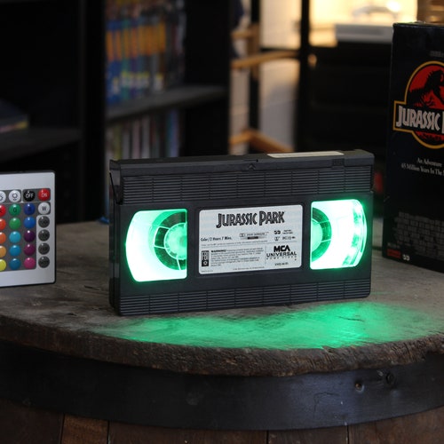 Jurassic Park (1993) - Lampe VHS - Lampe LED télécommandée