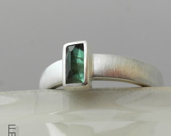 green tourmaline ring made of silver, stone ring for men, handmade jewelry with rectangular tourmaline, large ring - ring size 9.5