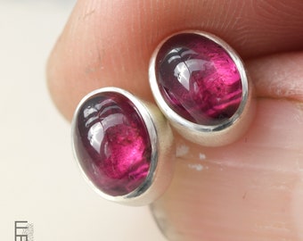 pink garnet stud earrings silver, simple earrings with rhodolite garnet, oval stud earrings with natural gemstone, handmade jewelry