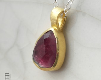 tourmaline pendant made of gold plated silver, unique pendant with dark pink tourmaline, pendant for necklaces with real gemstone, handmade