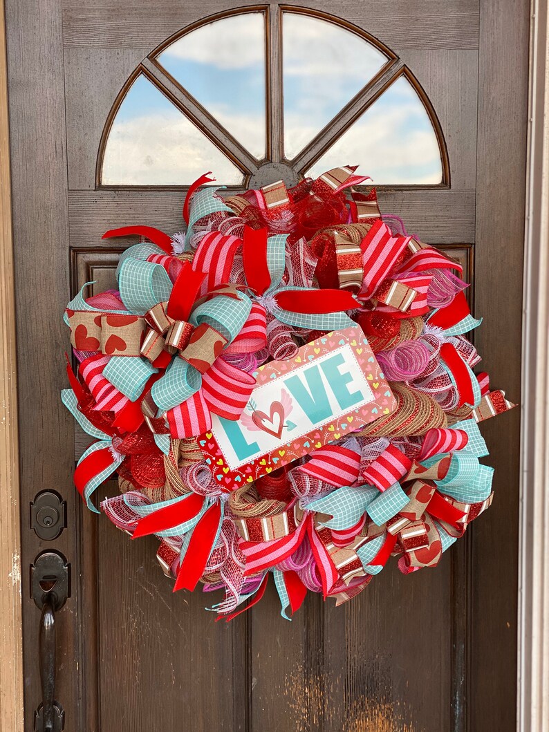 Valentine wreath, valentine swag, Valentine Decorations, valentine Front Door Wreath, Valentines Day wreath, Valentines Day Swag, wreath image 8