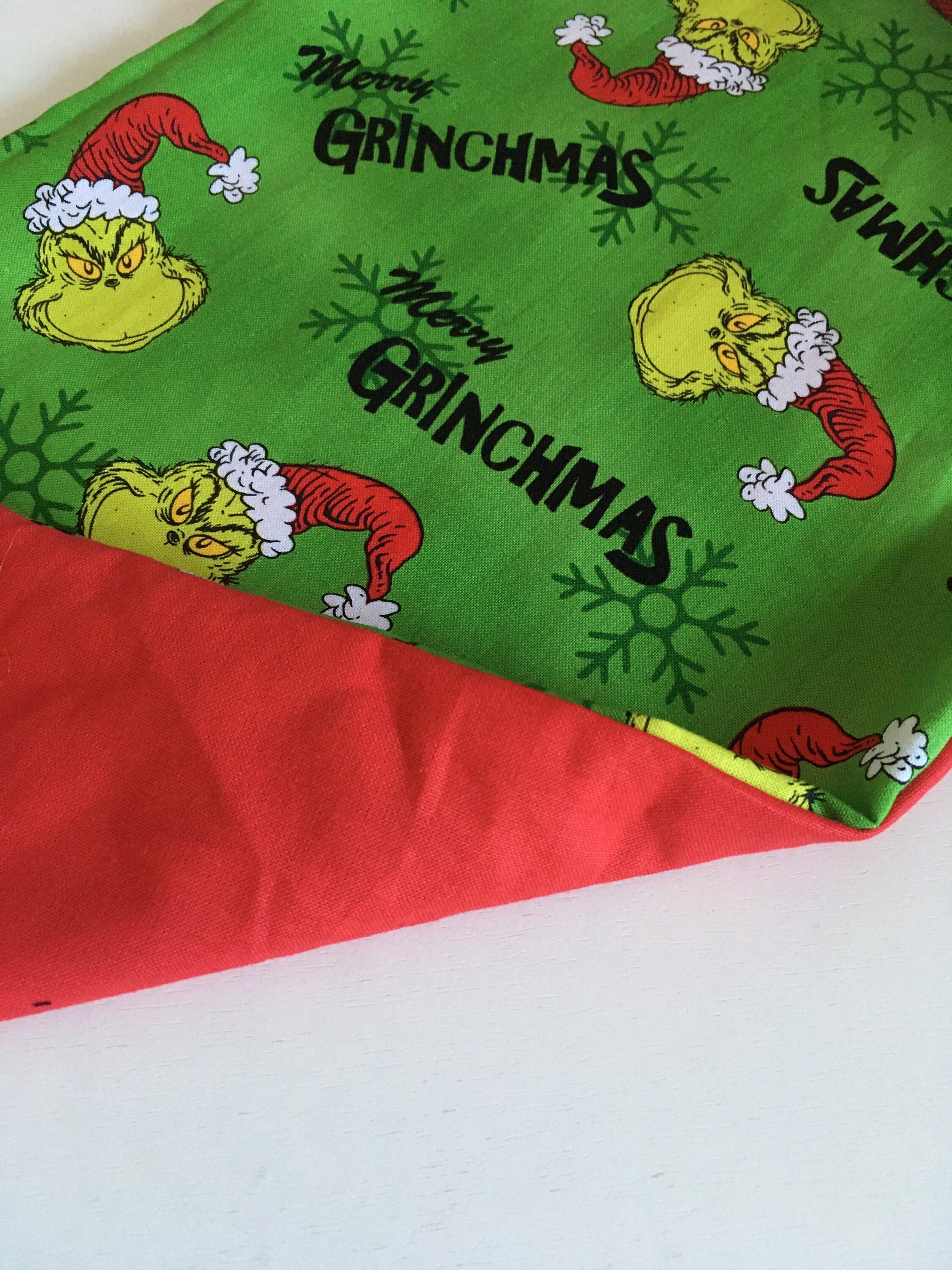 The Grinch Inspired Christmas Table Runner / Centre Piece A Etsy UK