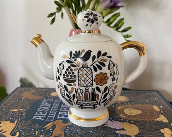 Beautiful Decorative Lomonosov Teapot