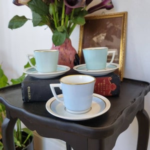 Hermosa taza de café espresso y platillo vintage de Royal Copenhagen