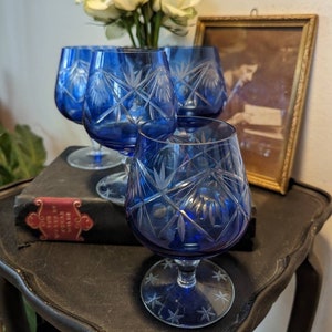Stunning Set Of Four Art Deco Nachtmann Cobalt Blue Crystal Brandy Glasses.