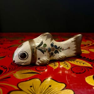 Very Sweet Vintage Tonala Ceramic Fish Figurine