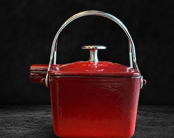 Staub La Théière Teiera quadrata rara in ghisa con motivo pimento rosso / Prodotta in Francia