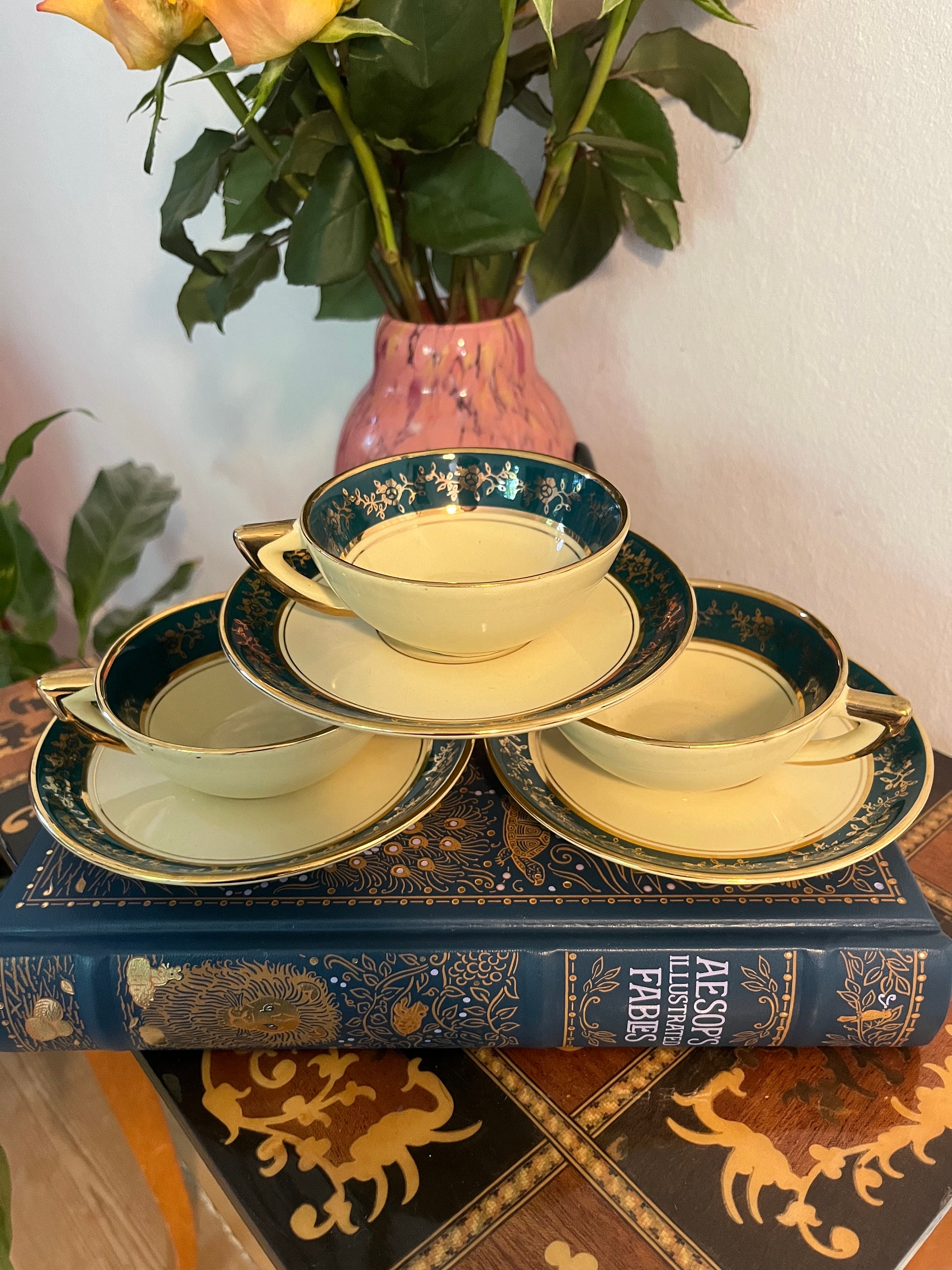 アンティーク雑貨 USNA PHOTO Vintage Italian Porcelain Teacups and Saucers: Mid Century Sesto