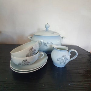 Gorgeous Bing And Grøndahl Tea Cup, Creamer, And Terrine