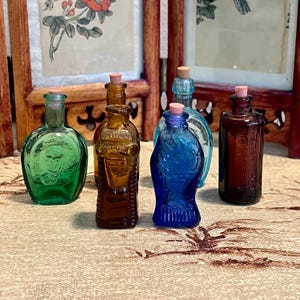 Set Of 6 Vintage Miniature Figural Glass Bottles / 1970s Taiwan Apothecary Style