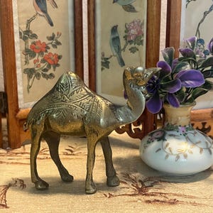 Vintage Brass Camel Figurine – Hand-Etched Mid-Century Decorative Animal