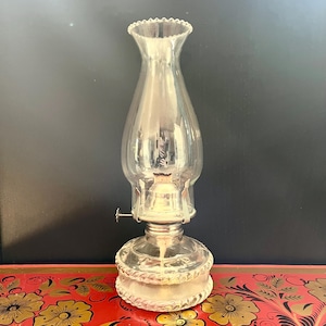 Vintage Clear Glass Oil Lamp with Twisted Rope Base & Scalloped Chimney