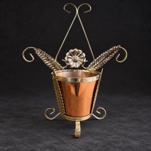 Vaso vintage in rame e ottone con supporto ornamentale per fiori / Portavaso da tavolo di metà secolo / Portapiante retrò