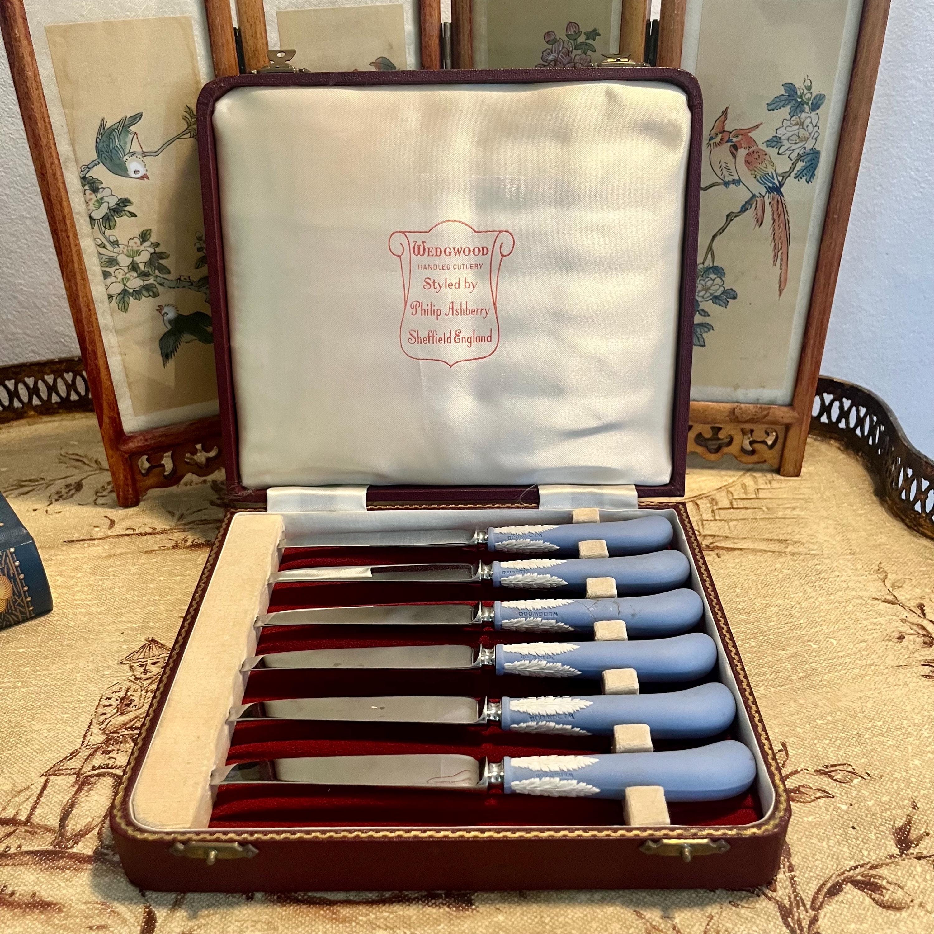 Vintage Wedgwood Jasperware Handled Knives – Set of 6 – Ashberry