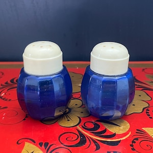 Vintage Cobalt Blue Glass Salt and Pepper Shakers – Made in Sweden – Mid-Century Scandinavian Kitchenware