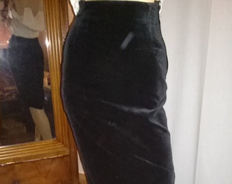 Velvet Skirt Black-gr. 34-Mint