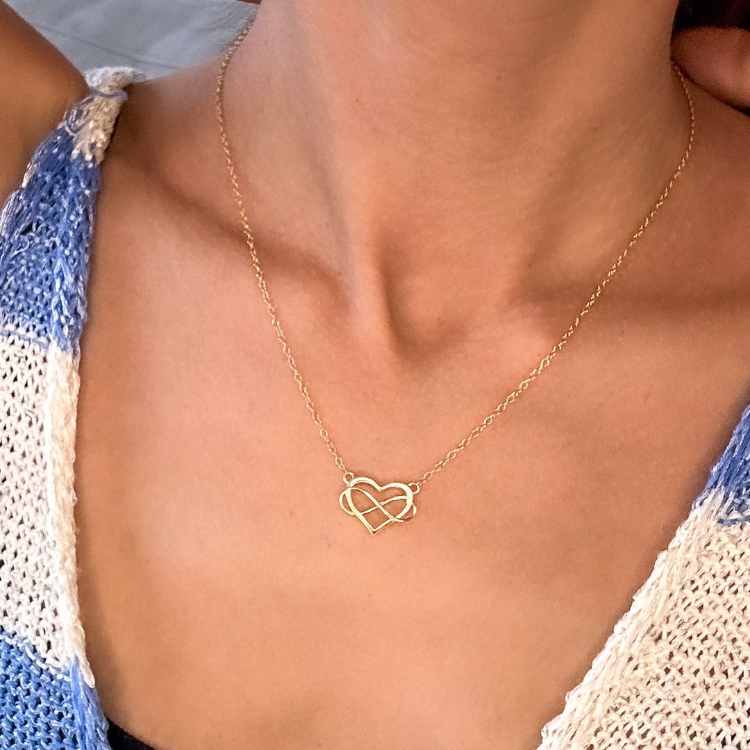 Romantic Eternity Hollow Heart Pendant Necklace With Gift Card & Gift Box