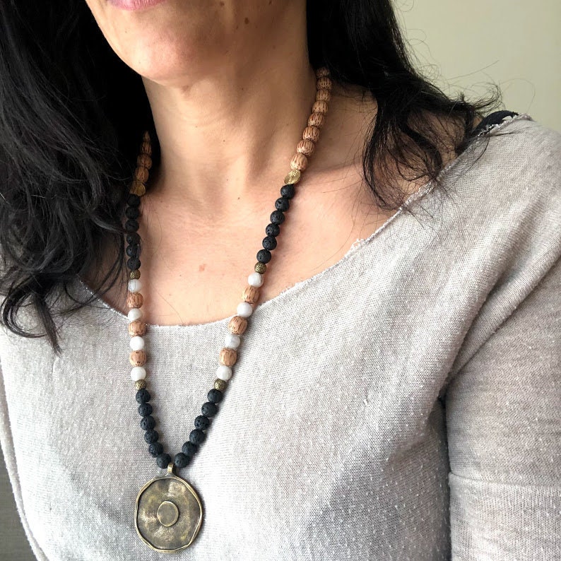Bohemian necklace Beaded Gemstones Black/&white set Bohemian bracelet Monochrome jewelry Chunky Bohemian jewelry Bohemian jewelry set