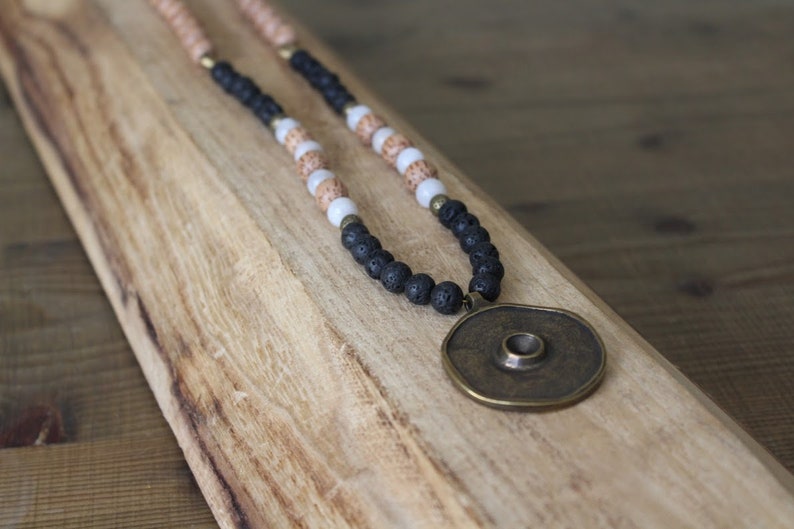 Bohemian necklace Beaded Gemstones Black/&white set Bohemian bracelet Monochrome jewelry Chunky Bohemian jewelry Bohemian jewelry set