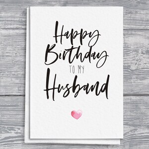 Tarjeta de marido feliz cumpleaños dibujada a mano, detalle de corazón de acuarela rosa, tarjeta de felicitación A5