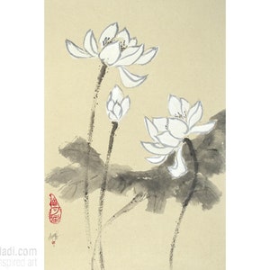 Fiori di loto bianchi: dipinto originale sumi-e con inchiostro giapponese su carta di riso fatta a mano