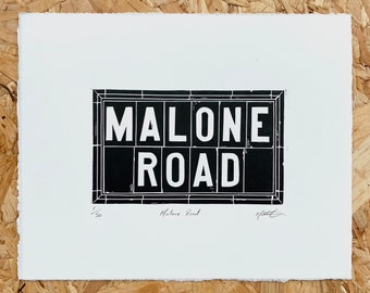 Plaque de rue Belfast Impression Lino Malone Road | Linogravure irlandaise | Irlande du Nord | Art des Neuf Glens