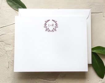 Personalized Couples Stationery featuring Botanical Wreath and Couples Initials, Perfect for Newlyweds or First Anniversary Gift [Q317-012]