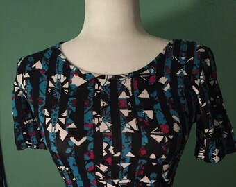 Vintage 1990s Colorful Abstract Geometric Short Sleeve Stretchy Midriff Summer Spring Crewneck Sexy Tight Fitted Sz XS