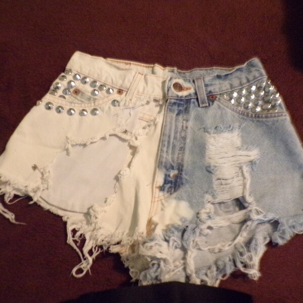 Vintage 90s 1990 Levis 912 Holey Stressed Bleached Studded Short Shorts Blue White Beach Cotton Size Small