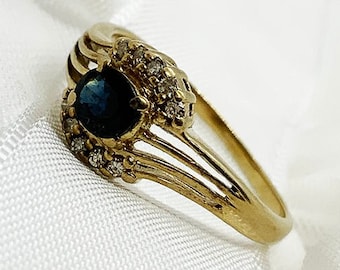 Vintage 9ct Gold Sapphire and Diamonds Ring