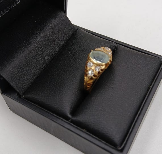 Antique 18ct Solid Yellow Gold Ring set with 6 x … - image 3