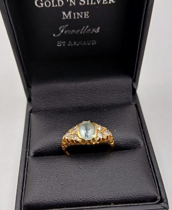 Antique 18ct Solid Yellow Gold Ring set with 6 x … - image 2