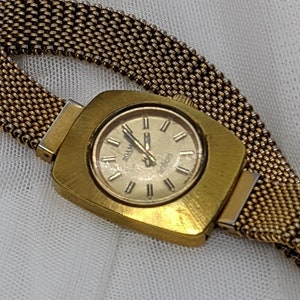 Vintage ROAMER Ladies Watch WIND-UP gold-tone band - Swiss 1960's Working