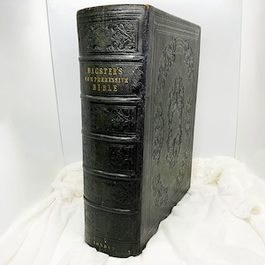 Rare ANTIQUE BIBLE 1826 by Samuel Bagster Very Large 1,352 pages Excellent Condition