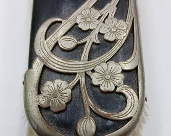 Antique‎ Victorian Vintage silver floral etched brush ANTIQUE | Repousse Floral Silver Art Nouveau Clothes Brush  main image 2