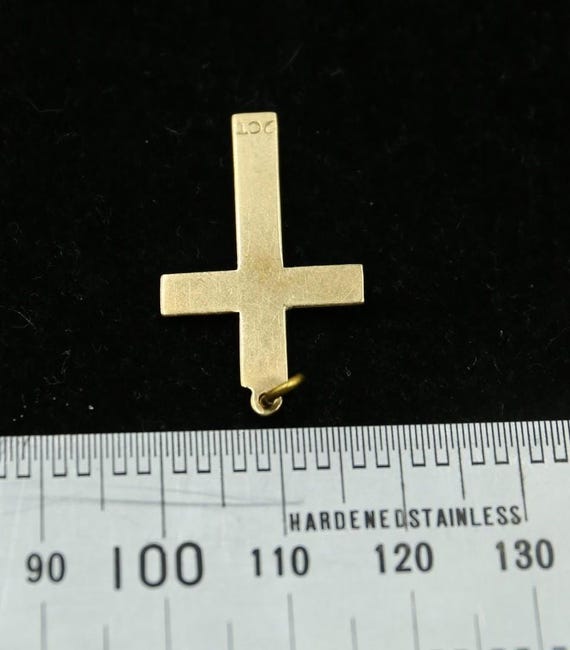 9ct Yellow Solid Gold Patterned Cross Pendant - image 9